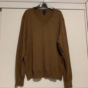 Slim V-neck Merino Wool Sweater